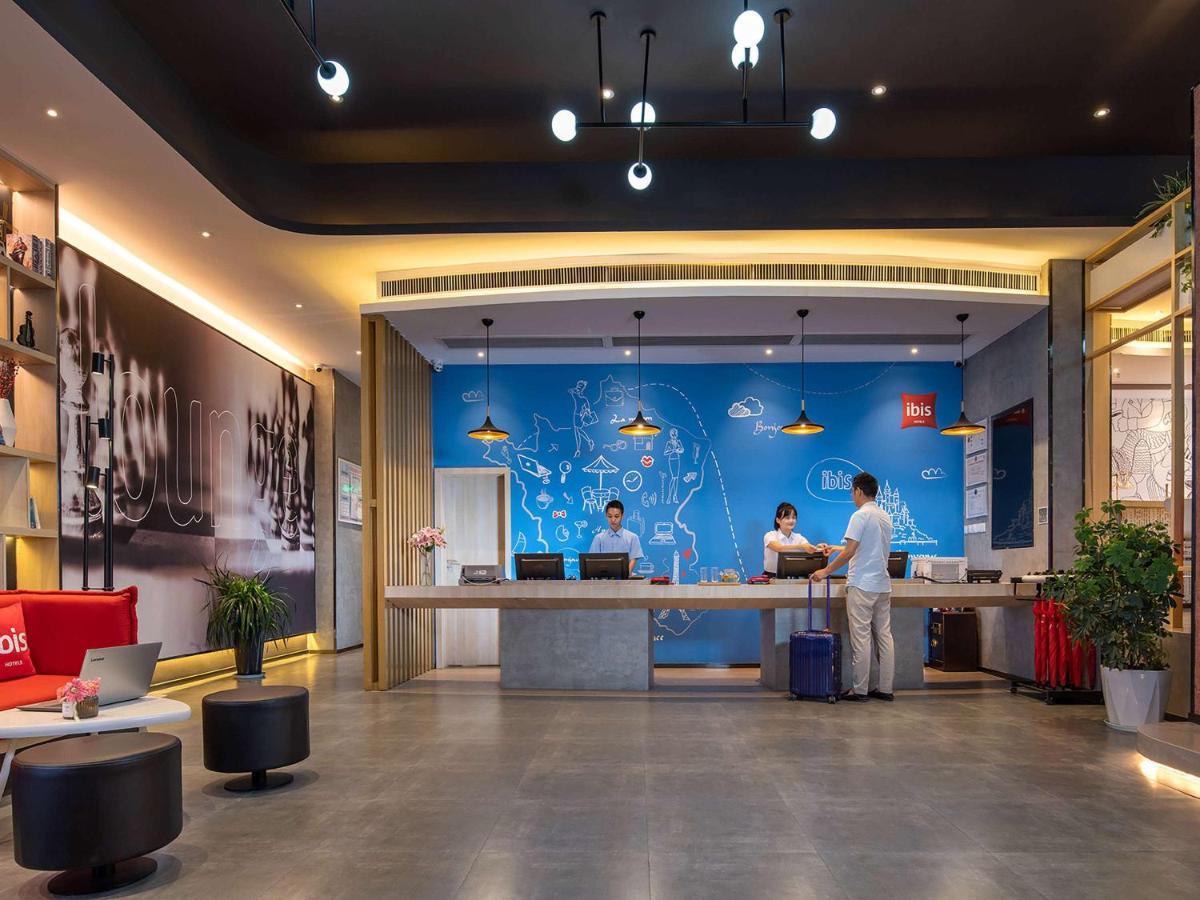 Ibis Hotel Эмэйшань Экстерьер фото